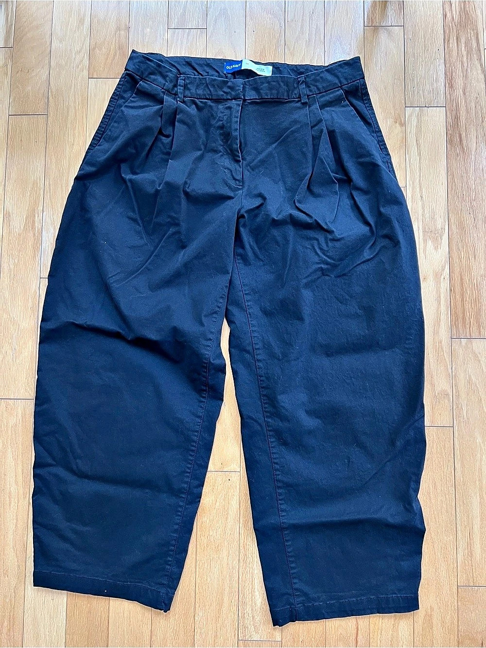 Old Navy High Rise Full length chino. Black Jack